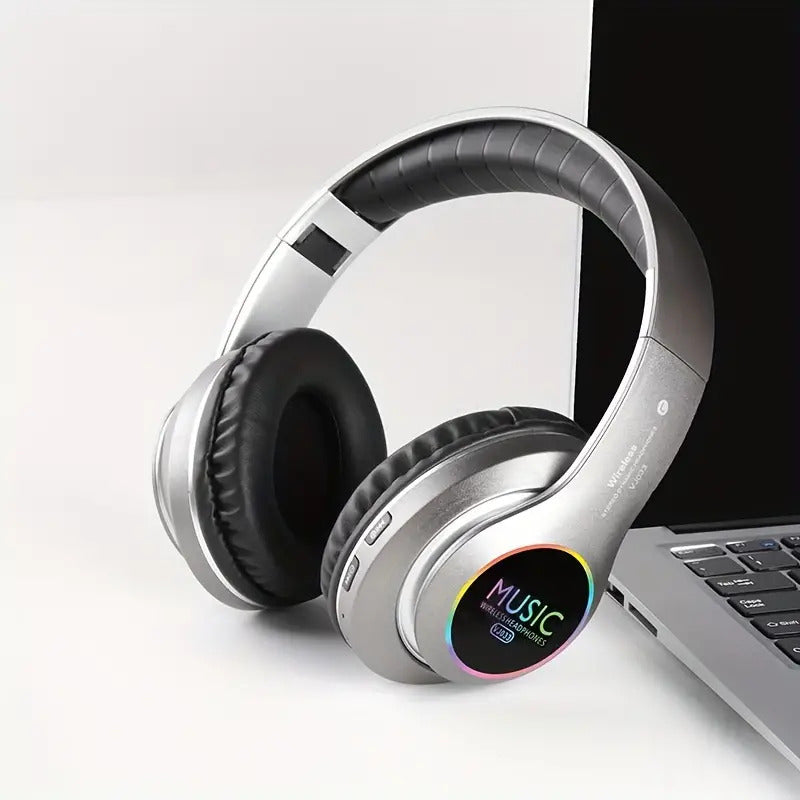 Wireless headphones with deep bass and professional microphone