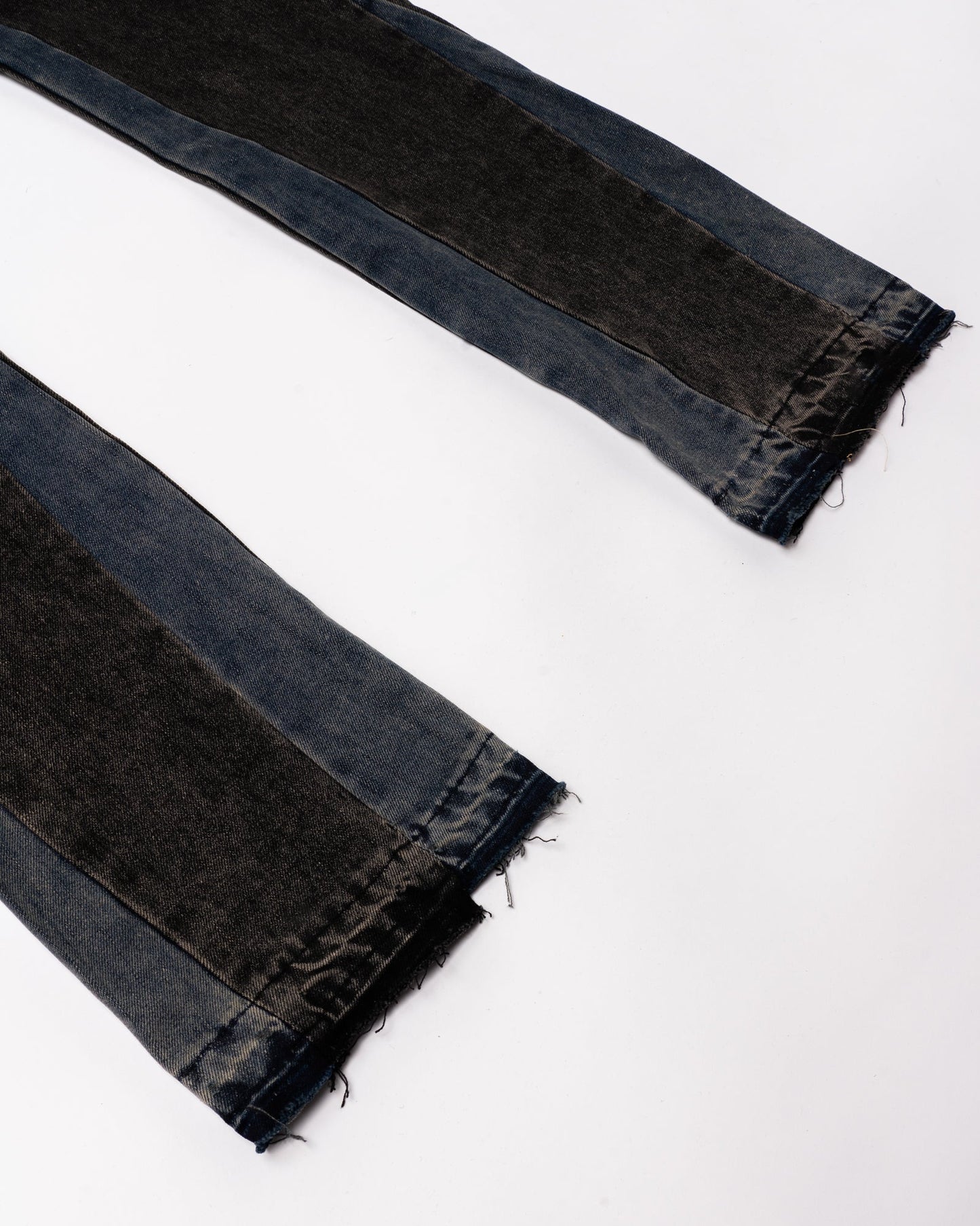 Flared Denim™ | Jeans Flare Nero con Inserti Blu