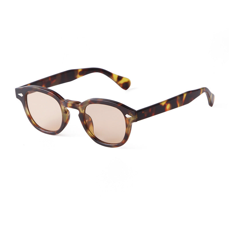 <tc>Unisex Round Lens Sunglasses™ | With Elegant Leather Pouch</tc>