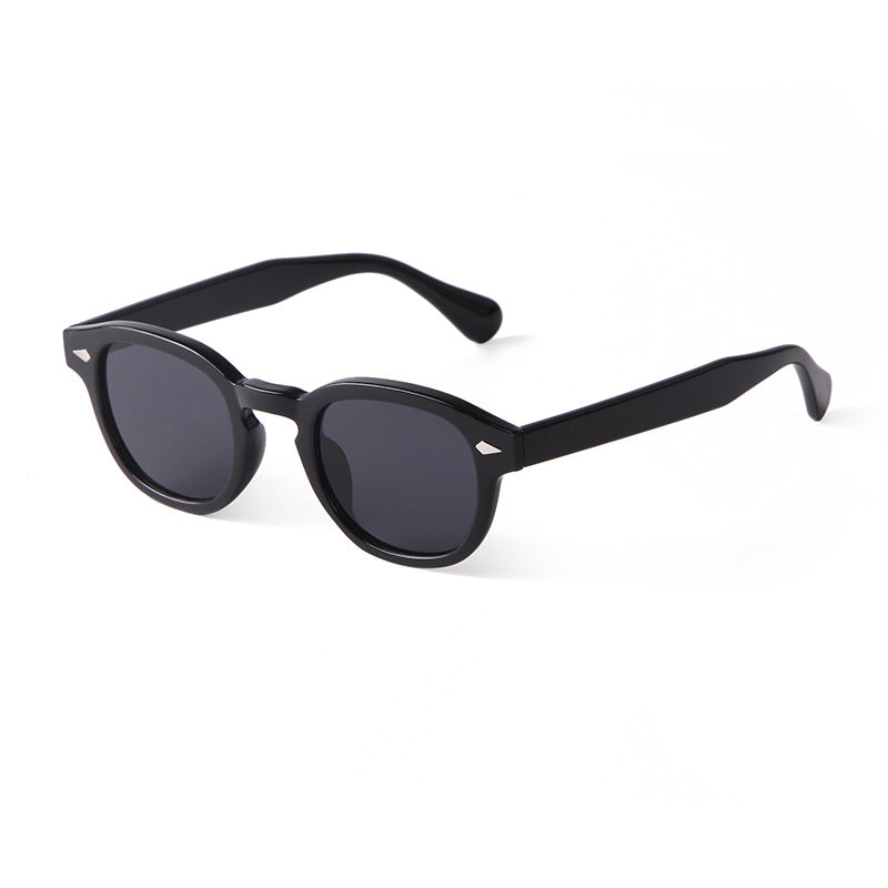 <tc>Unisex Round Lens Sunglasses™ | With Elegant Leather Pouch</tc>