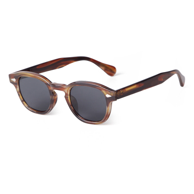 <tc>Unisex Round Lens Sunglasses™ | With Elegant Leather Pouch</tc>