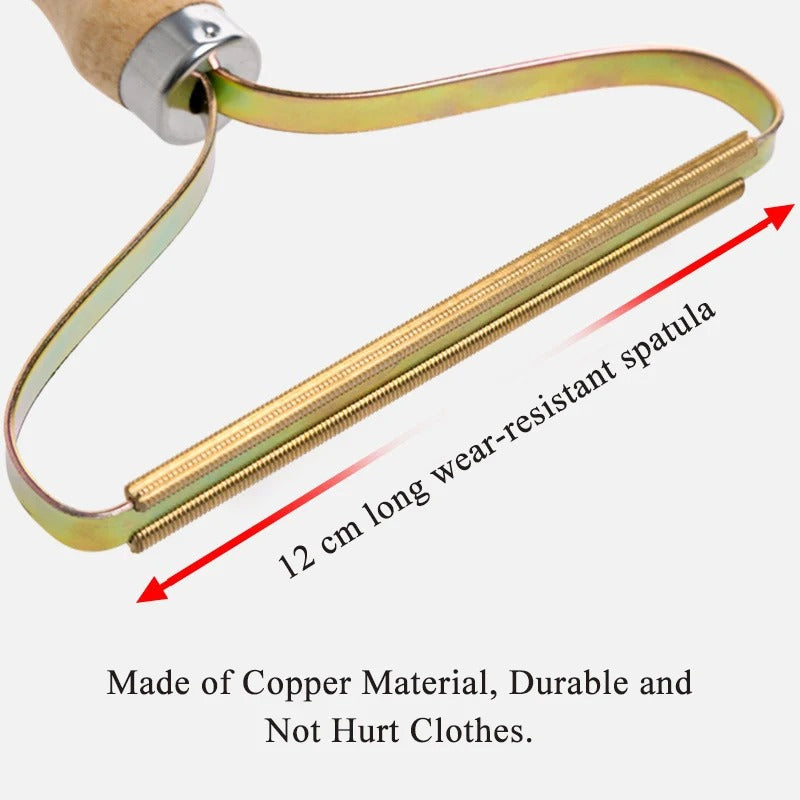 Portable brush to remove the hair of animal sofas and clothes