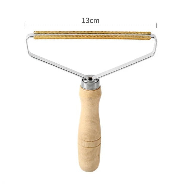Portable brush to remove the hair of animal sofas and clothes