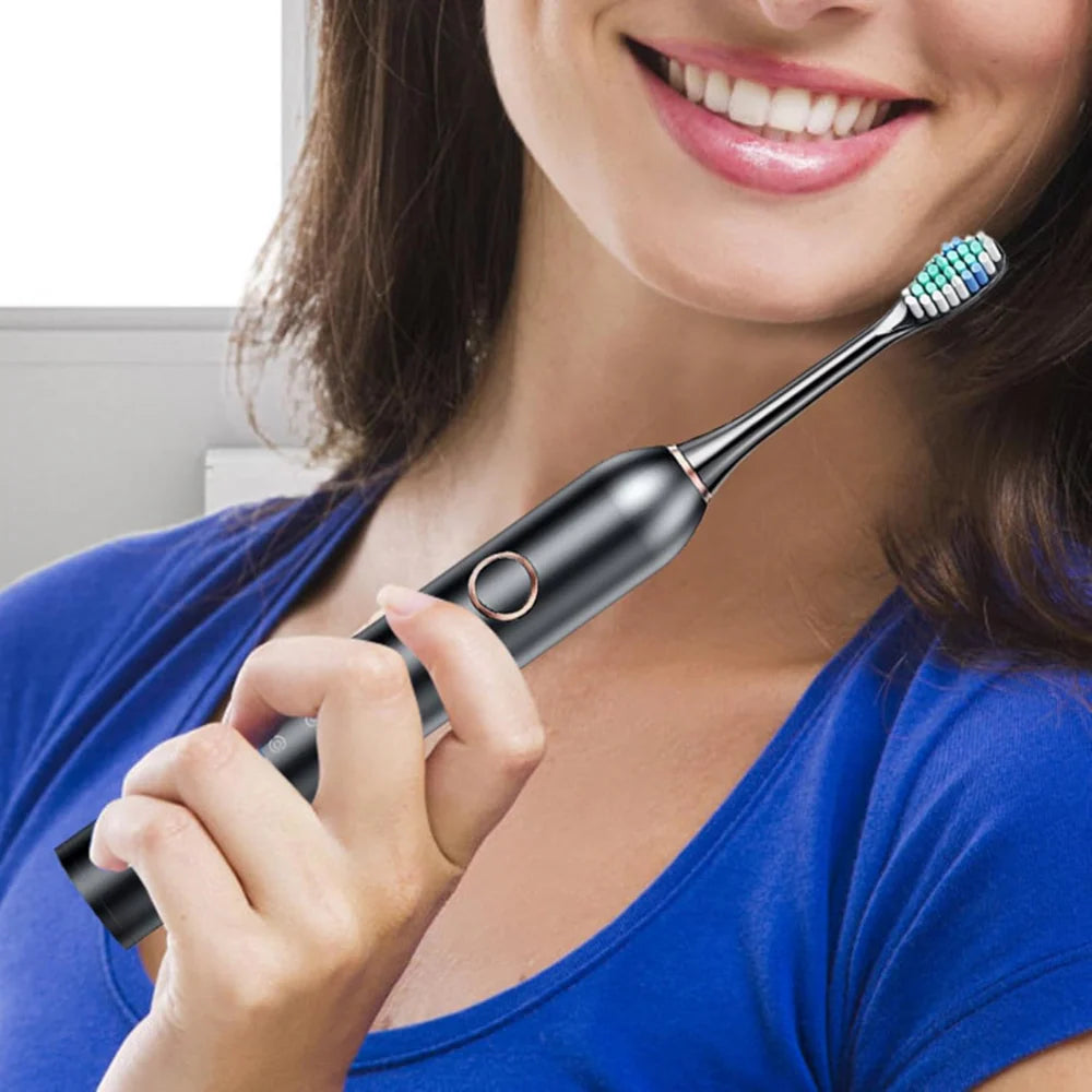 Spazzolino Ultrasonico | Denti Più Bianchi, Batteria Lunga Durata e Design Elegante
