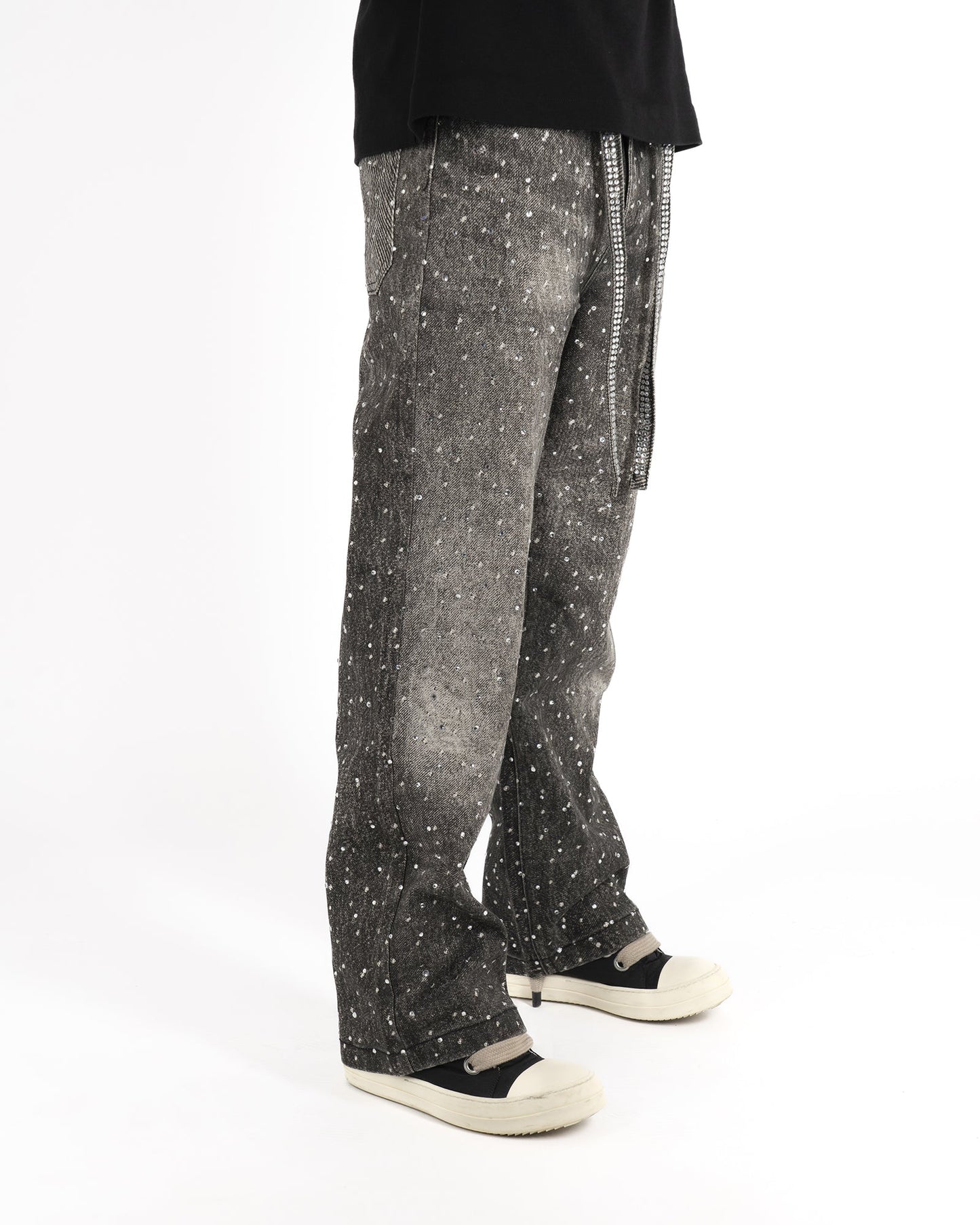 Jeans Streetwear Neri™ | Strass Brillanti e Orlo Sfrangiato