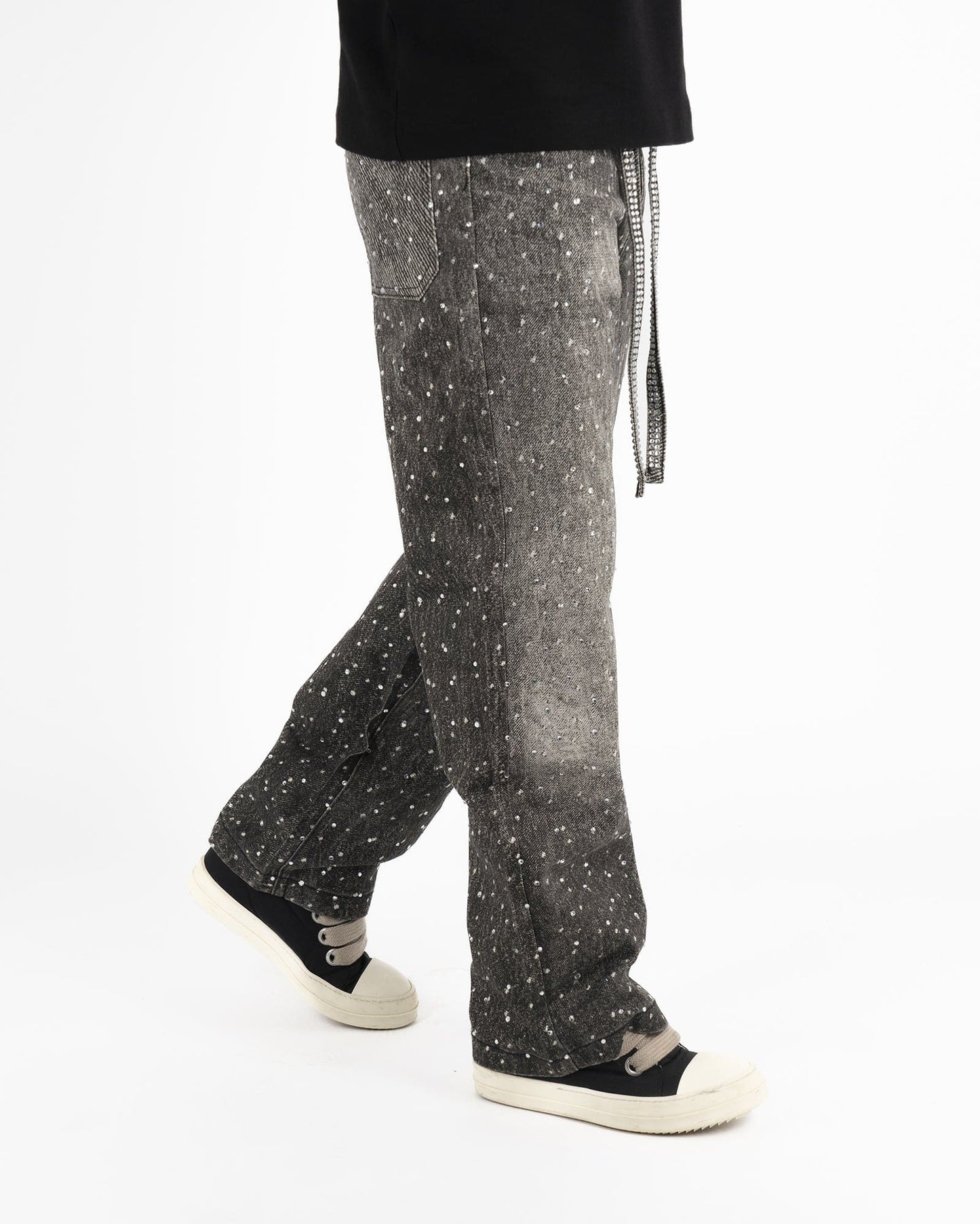Jeans Streetwear Neri™ | Strass Brillanti e Orlo Sfrangiato