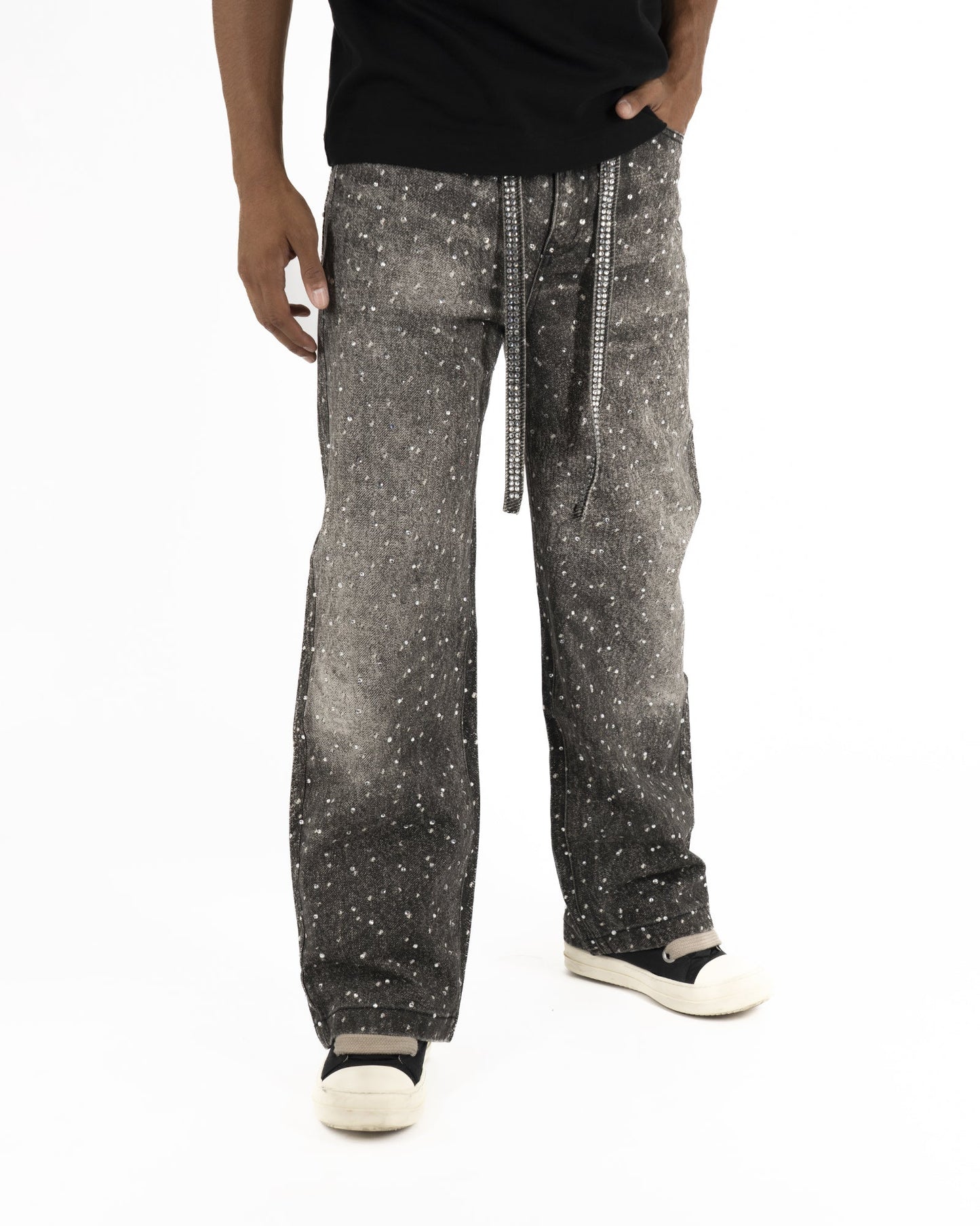 Jeans Streetwear Neri™ | Strass Brillanti e Orlo Sfrangiato