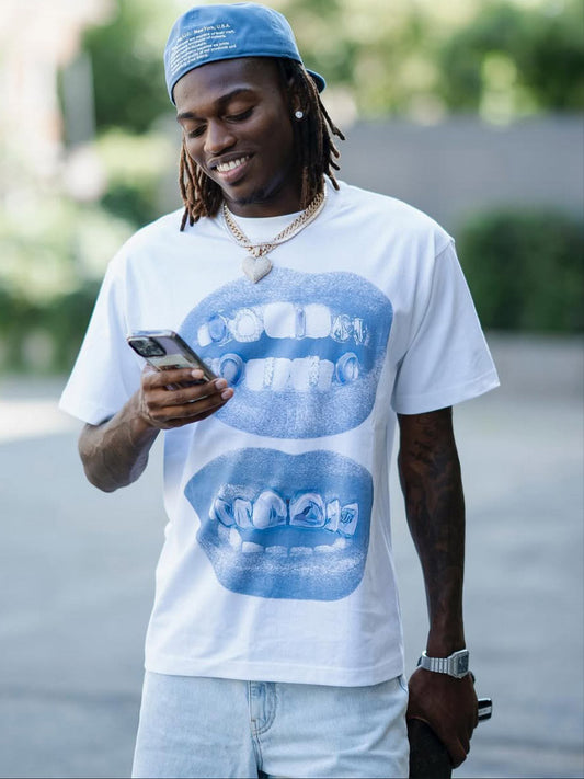 BOUNCE BACK™ | T-Shirt Oversize di Alta Qualità con Stampa Labbra Blu