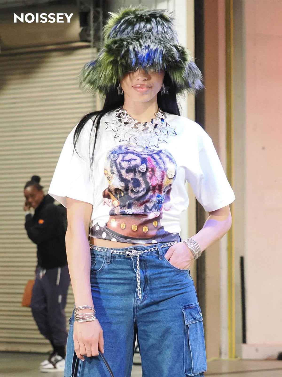 BOUNCE BACK™ | Maglia Crop Streetwear con Grafica Hair & Diamond Art