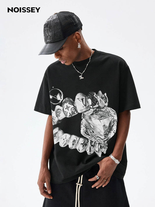 BOUNCE BACK™ | T-Shirt Crop con Denti Cromati e Ice Cube Style Stampato