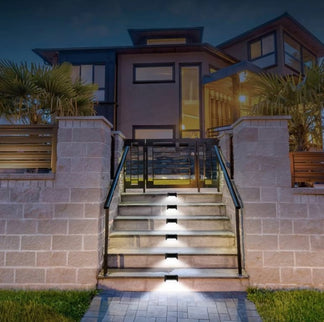 4/8 outdoor lights set with solar charging