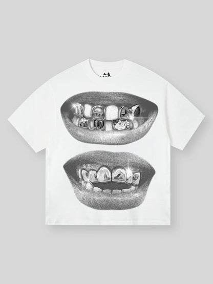 BOUNCE BACK™ | T-Shirt Streetwear con Grafica Labbra Scure e Denti Grillz