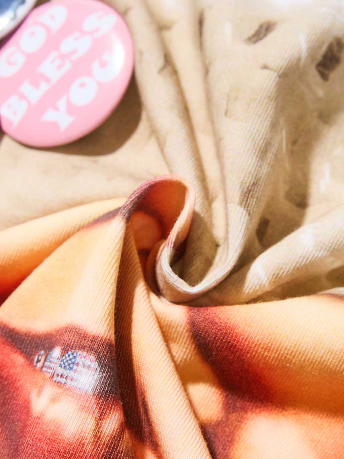 BOUNCE BACK™ | Maglia Crop Streetwear con Stampa Berretto Lana e Badge DIY