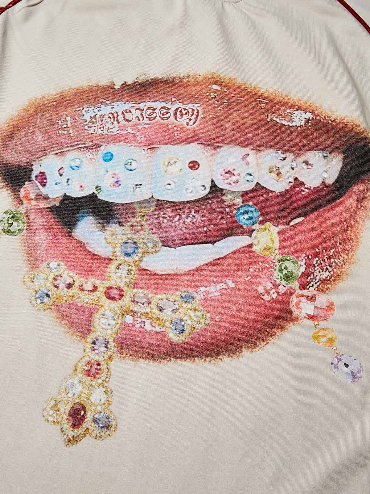 BOUNCE BACK™ | Maglia Oversize con Grafica Denti Brillanti e Croce Bold