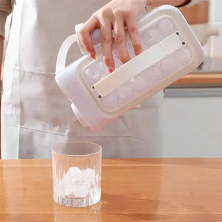 Ghiaccio Facile™ | Stampo Portatile con Beccuccio Anti-Goccia MigliorPrezzi.com