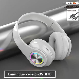 Wireless headphones with deep bass and professional microphone