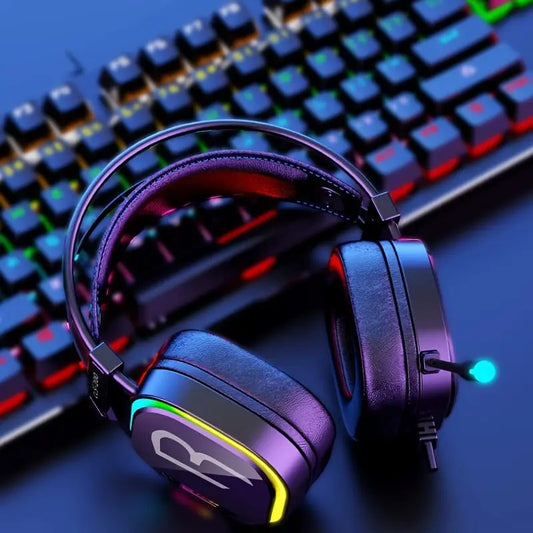 Game headphones with 360 ° microphone