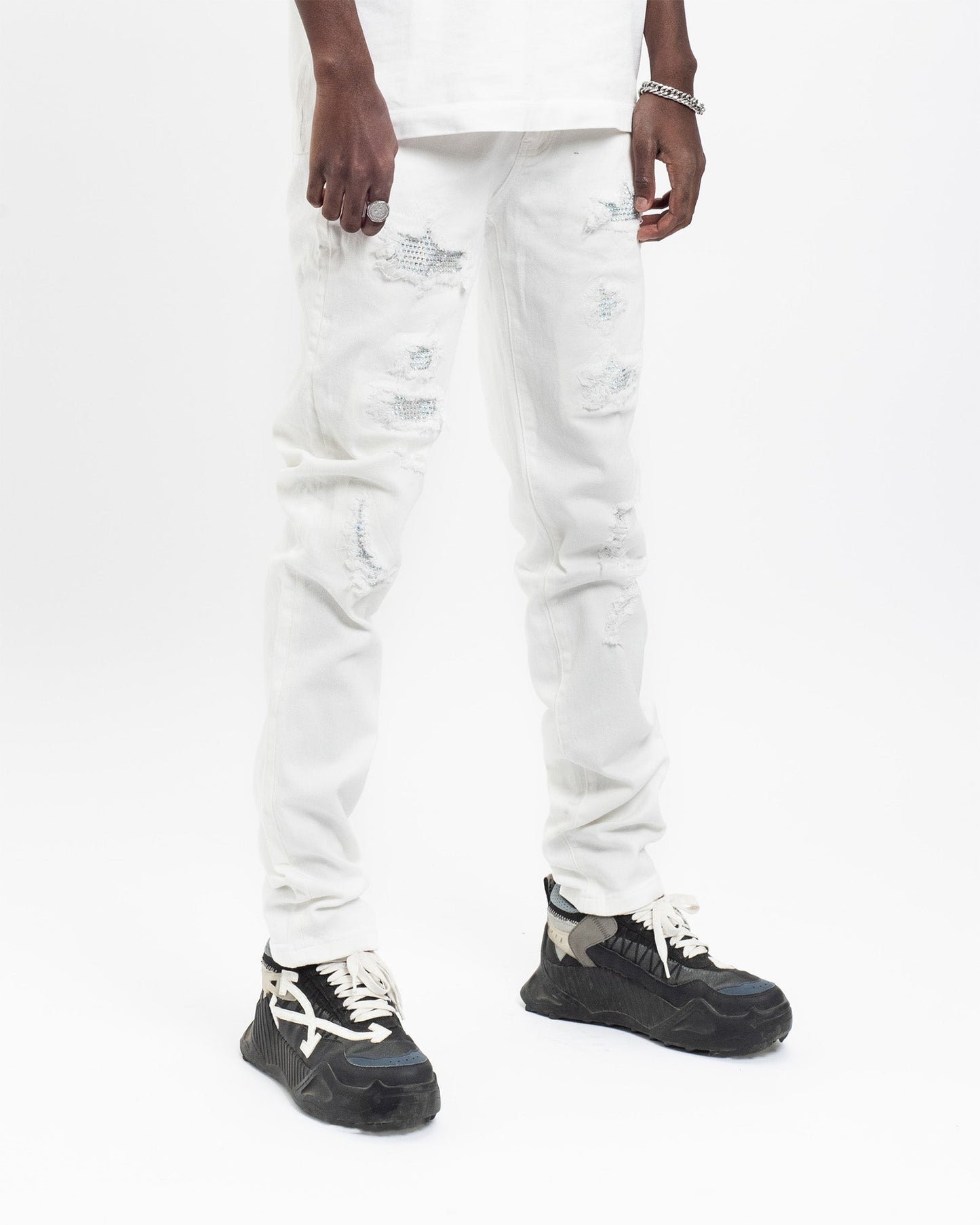 Jeans Bianchi Strappati™ | Stile Slim Fit con Dettagli Ricamati