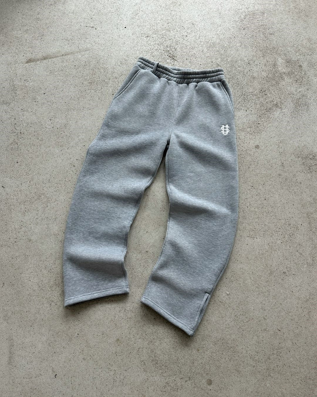 Tuta Flare Uomo™ | Pantaloni e Felpe in Modelli Lunghi e Corti