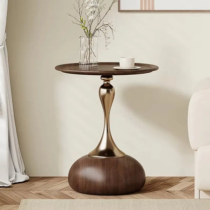 <tc>Wooden Accent Table™ | Warm Walnut Look &amp; Enduring Style</tc>