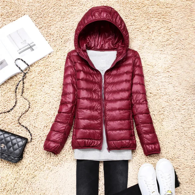 Giubbotto da donna imbottito con cappuccio – pratico, comodo e fashion