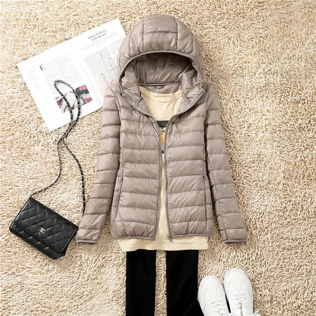 Giubbotto da donna imbottito con cappuccio – pratico, comodo e fashion
