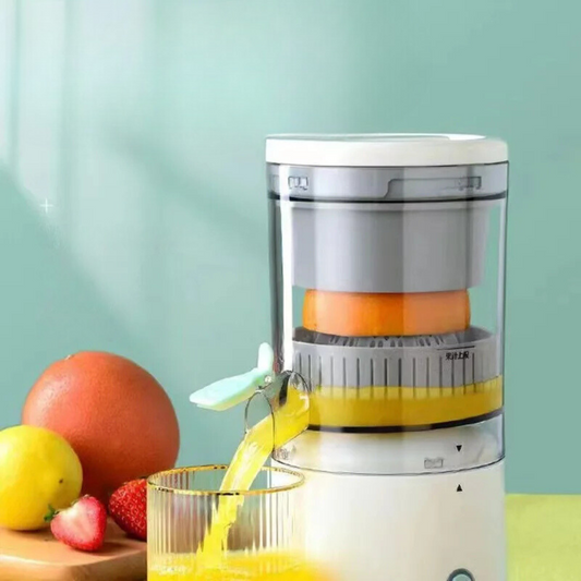 Portable ™ Squeeze | Fresh vitamins to always carry with you